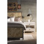 Lira Nightstand