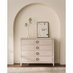 Lizmore  Chest