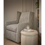 Newhall Swivel Glider