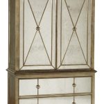 Sanctuary Armoire - Visage