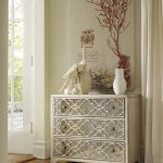 Sanctuary Fretwork Chest-Pearl Essence