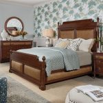 Charleston King Panel Bed