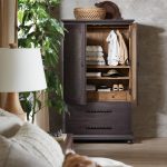 Big Sky Small Wardrobe