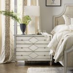 Sanctuary Queen of Diamonds Bachelorette Chest