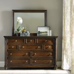 Leesburg Dresser
