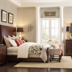 Charleston Cal King Sleigh Bed