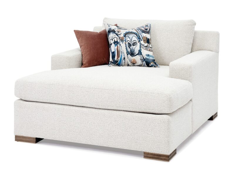 Wide Chaise