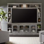 97" Hutch