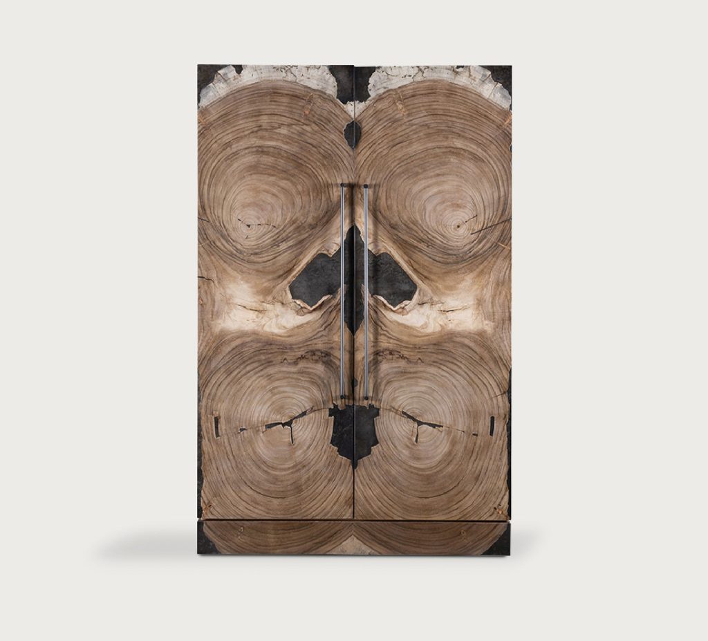 Moe Armoire
